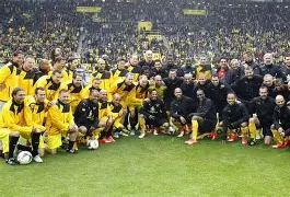 爱游戏体育官网-多特蒙德训练开放日，加时末段止住颓势引欢呼，意甲在即，临场指挥获称赞(多特蒙德客场负于沙尔克04)